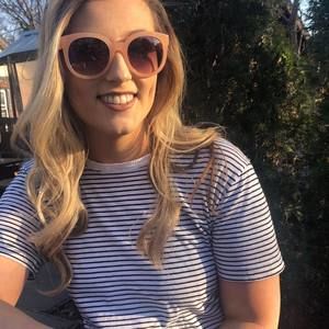 Meet your Posher, Hallie